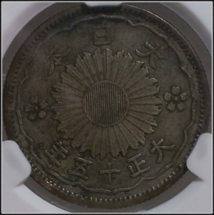 【三亿体育官网】《东京喰种》雾岛董香爆发赫子手办 双目赤红超霸气(图1) 三亿体育手机版