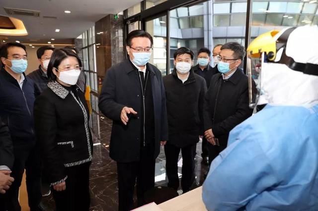 “三亿体育手机版”
荒原乱斗：掌握星辉竞技场技巧 单人野排也